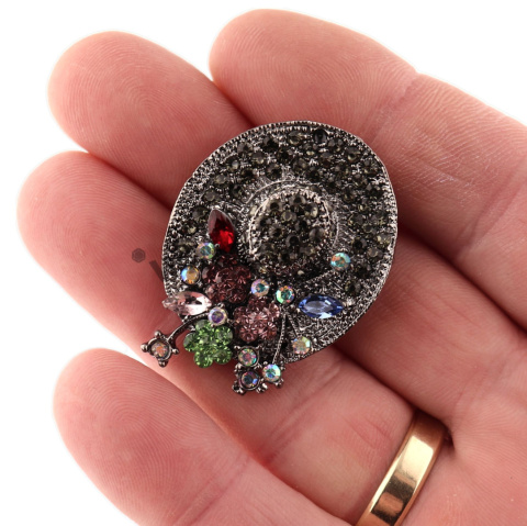 WANDALLIA Broszka Kapelusz Słomkowy Złota Czapka Damska Stylowa